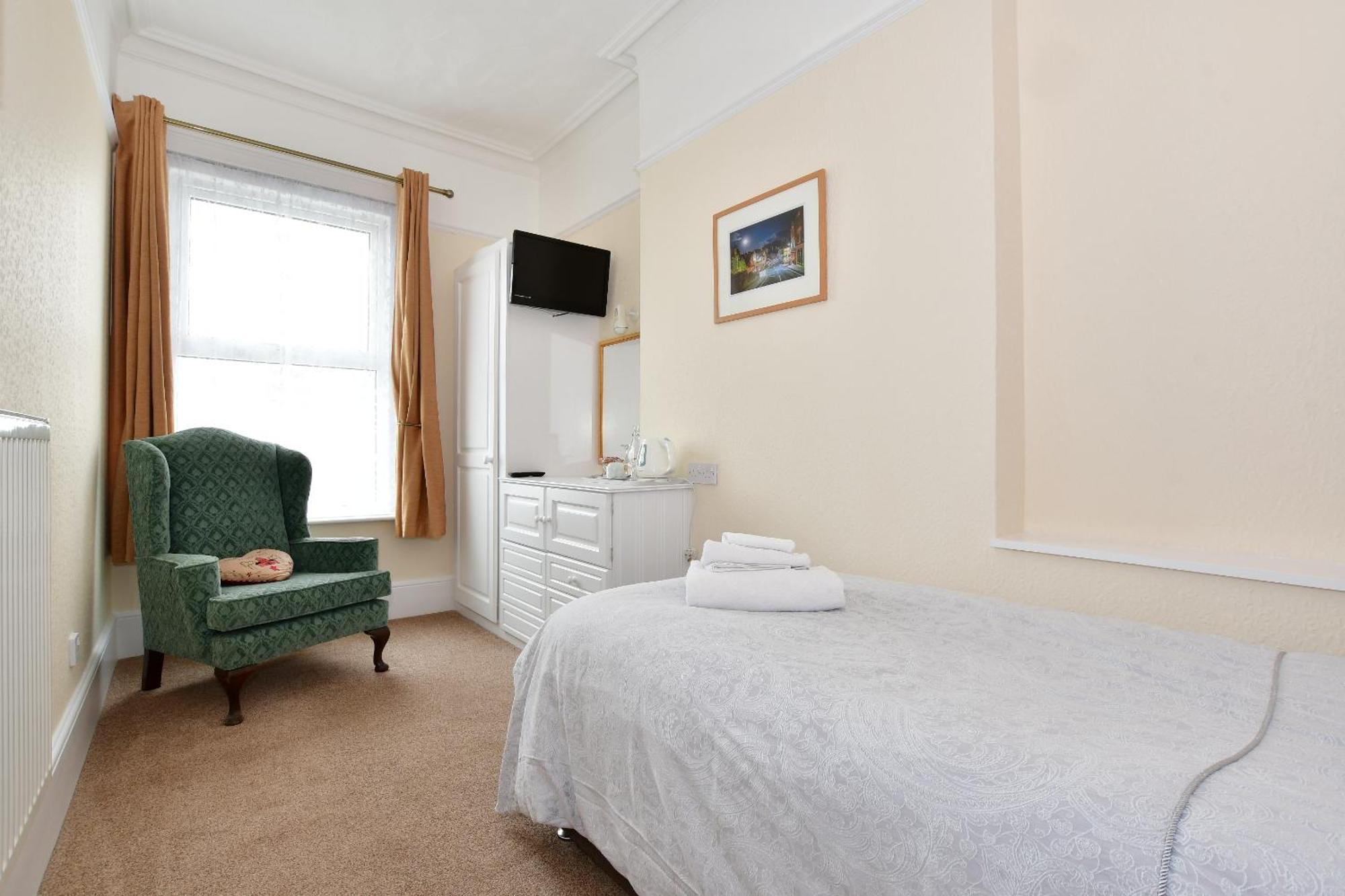 Grange Bank House 4*