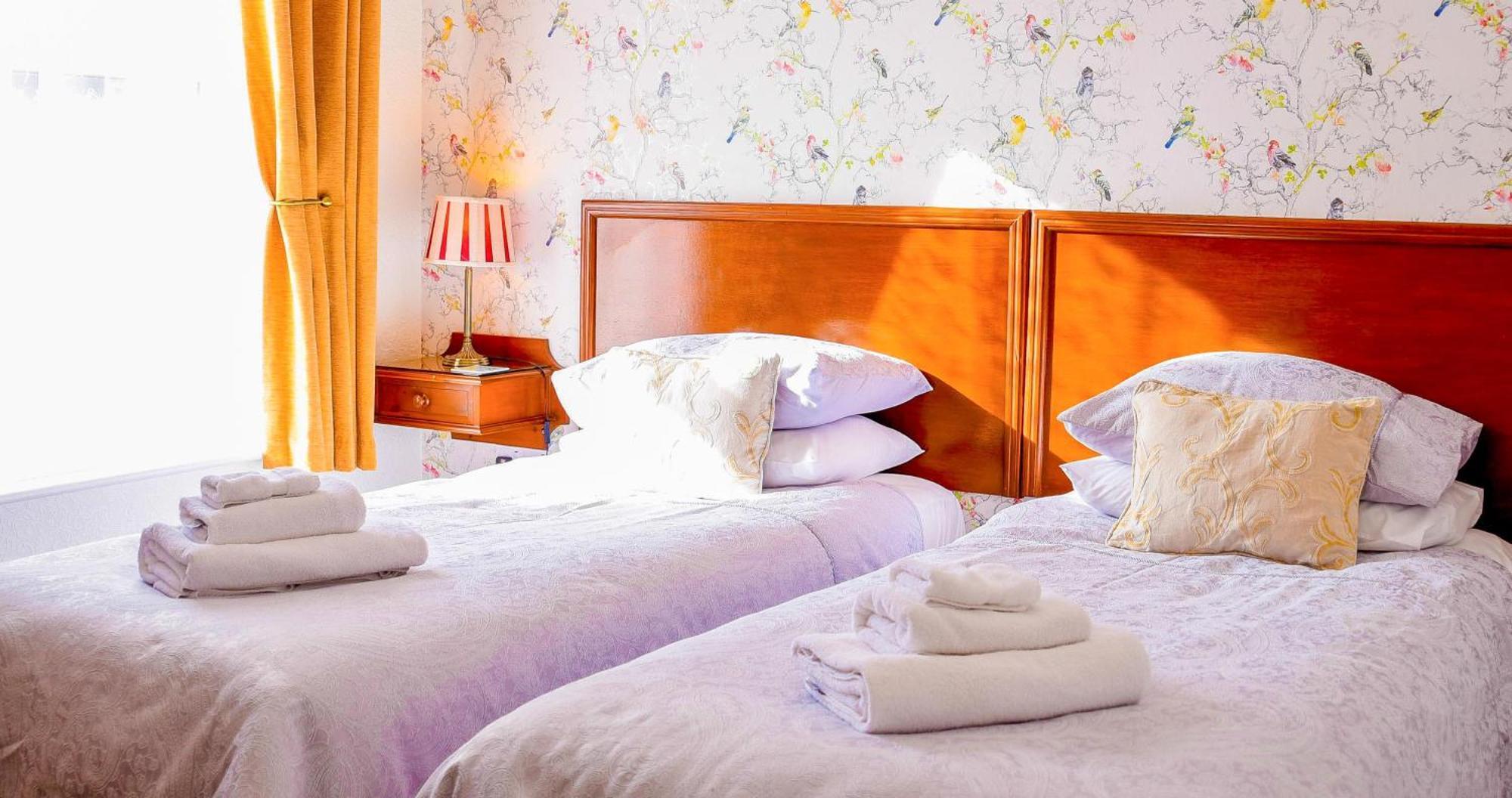 Grange Bank House 4*